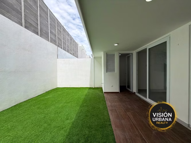 Casa para Estrenar de 3 Habitaciones en Condominio Bitzu, Escazú