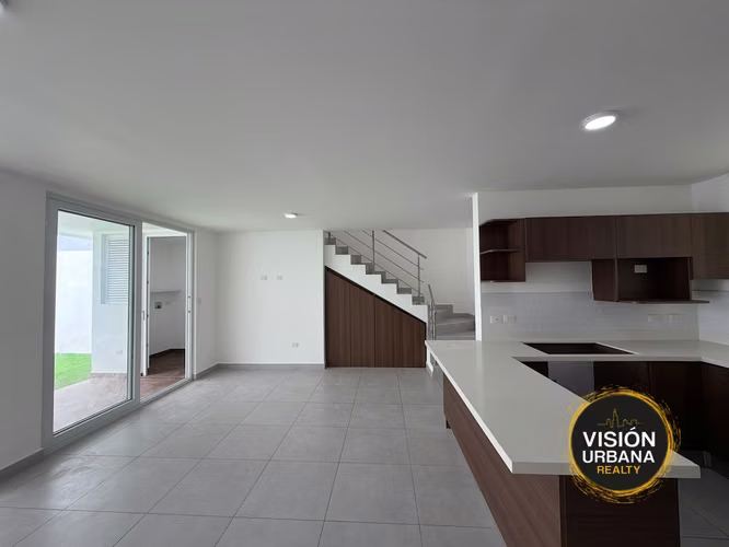 Casa para Estrenar de 3 Habitaciones en Condominio Bitzu, Escazú