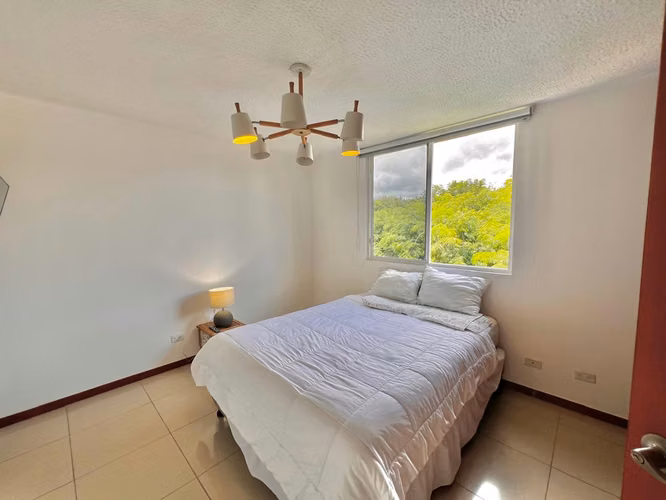Venta de Condo - Condo Penthouse de Dos Habitaciones con Vista a la Piscina en Playa Jacó - Imagen 7