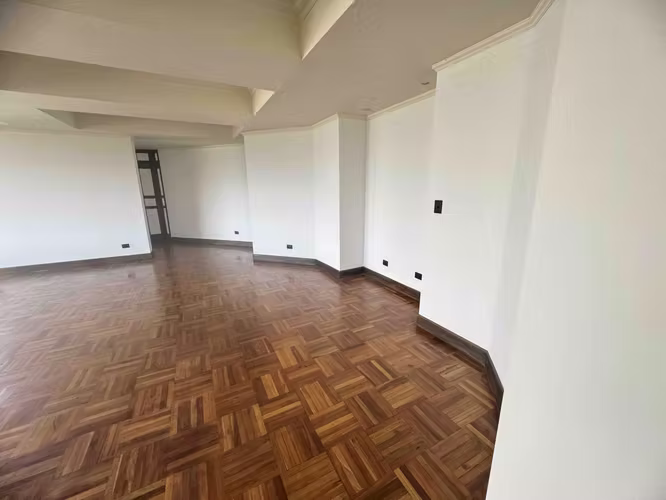 Apartamento de 3 cuartos en Torre en Jaboncillos, Escazú # - Imagen 3