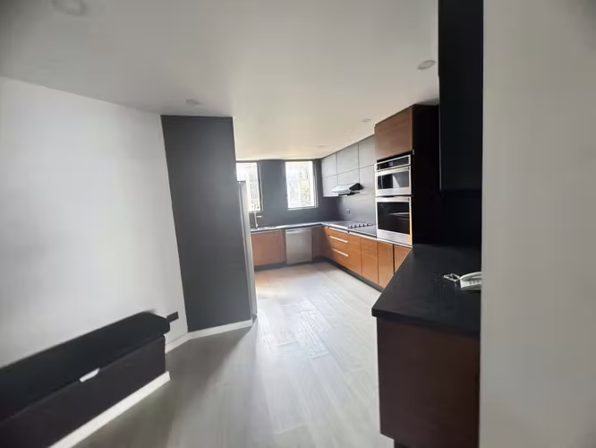 Apartamento de 3 cuartos en Torre en Jaboncillos, Escazú # - Imagen 6