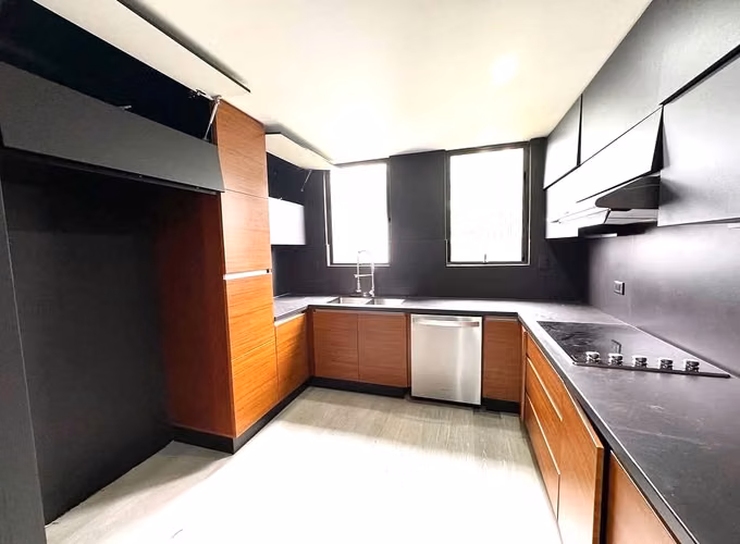 Apartamento de 3 cuartos en Torre en Jaboncillos, Escazú # - Imagen 8