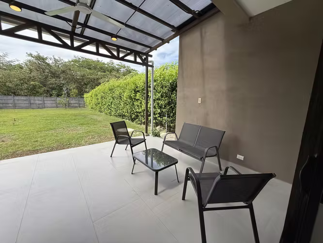 CASA EN ALQUILER AMUEBLADA EN CONDOMINIO LIBERIA