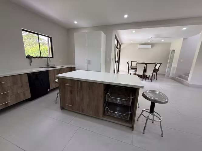 CASA EN ALQUILER AMUEBLADA EN CONDOMINIO LIBERIA