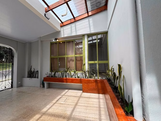 Alquiler de casa independiente en ROHRMOSER cerca de Franklin Chan Diaz con patio - Imagen 5