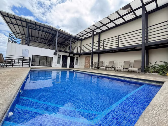 Venta de casa con piscina privada en Heredia, Ulloa. - Imagen 17