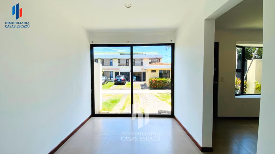 Casa en Alquiler o Venta en Condominio, Trejos Montealegre, San Rafael de Escazú - Imagen 3
