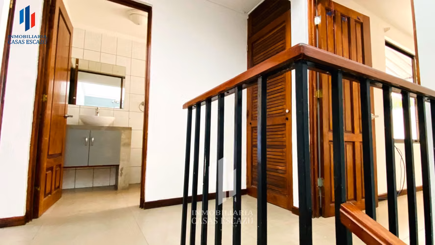 Casa en Alquiler o Venta en Condominio, Trejos Montealegre, San Rafael de Escazú - Imagen 13