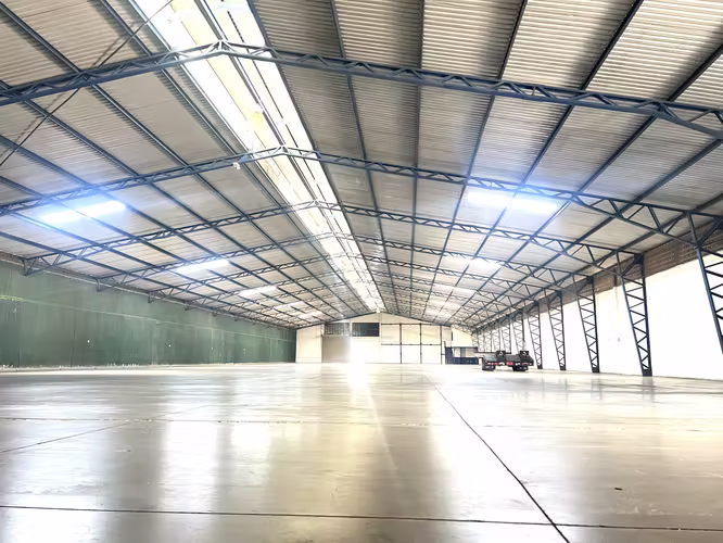 Aeropuerto Alquiler Bodega con Seguridad 24/7 Alajuela Almacenaje y distribución