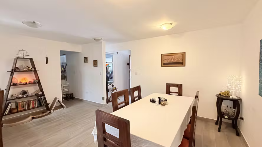 Alquiler Casa Amueblada Residencial Privado | 2 plantas | 3 dormitorios | Sabanilla - Montes de Oca - Imagen 3