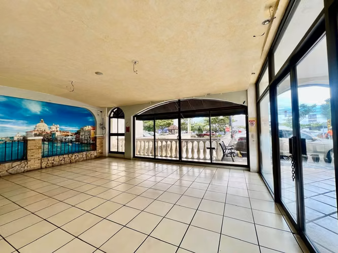 Local Comercial en Alquiler en San Rafael de Escazú - 140m² - Cerca de Plaza Roble - Imagen 5