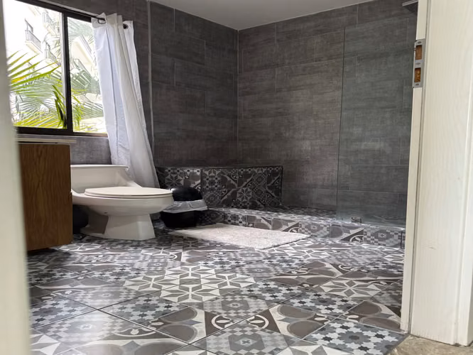 Condominio de 3 Habitaciones en Jacó con Acceso a Piscina en Ubicación Privilegiada - Imagen 12