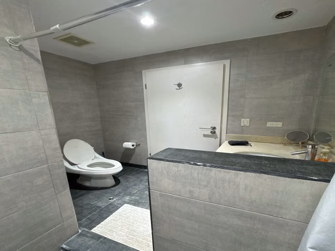 Condominio de 3 Habitaciones en Jacó con Acceso a Piscina en Ubicación Privilegiada - Imagen 8