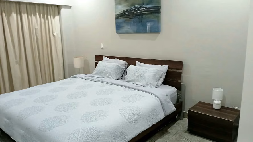 3-Bedroom Jaco Condo with Pool Access in Prime Location - Imagen 13