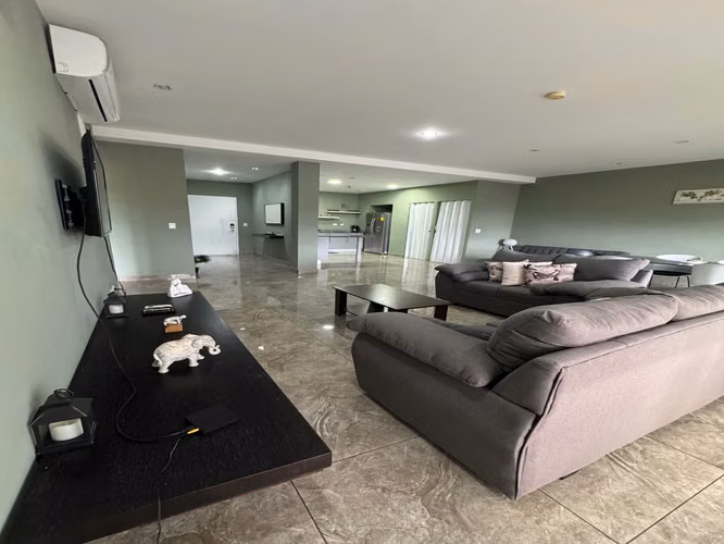 Condominio de 3 Habitaciones en Jacó con Acceso a Piscina en Ubicación Privilegiada - Imagen 19