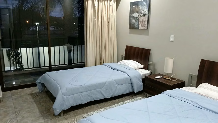 3-Bedroom Jaco Condo with Pool Access in Prime Location - Imagen 17