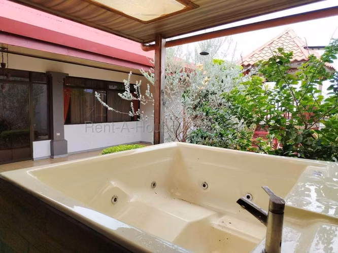 Venta de Casa en Mercedes de Heredia. 27-404 - Imagen 4