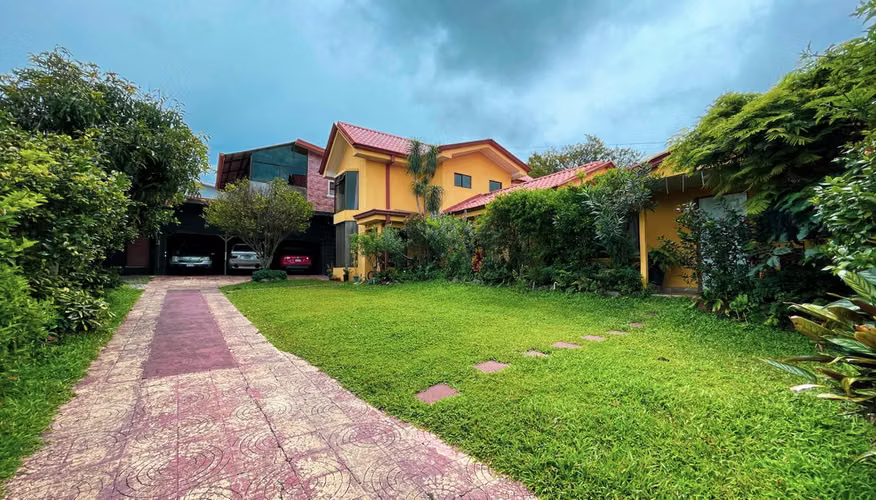 Venta de PROPIEDAD en San Rafael de Heredia. 25-1604 OPORTUNIDAD ÚNICA LCV