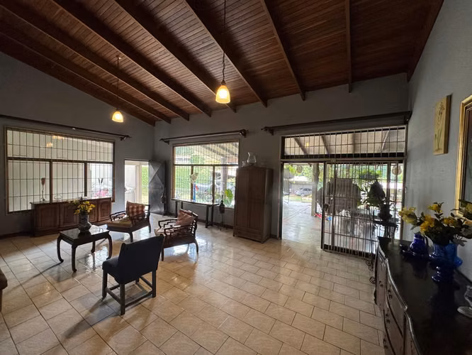 CASA/LOCAL COMERCIAL EN HEREDIA, BELEN 1.520m2 - Imagen 3