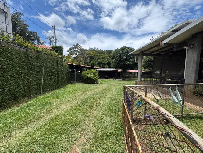 CASA/LOCAL COMERCIAL EN HEREDIA, BELEN 1.520m2 - Imagen 10