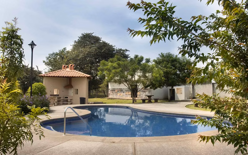 LOTE EN VENTA, CERCA DE LA ENTRADA PRINCIPAL CONDOMINIO HACIENDA EL COYOL - Imagen 2