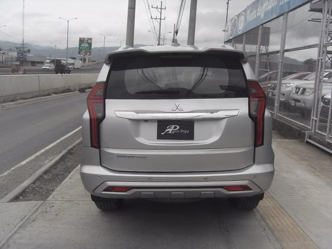 Mitsubishi Montero Sport 2021 Version full - Imagen 8