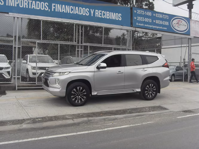 Mitsubishi Montero Sport 2021 Version full - Imagen 6