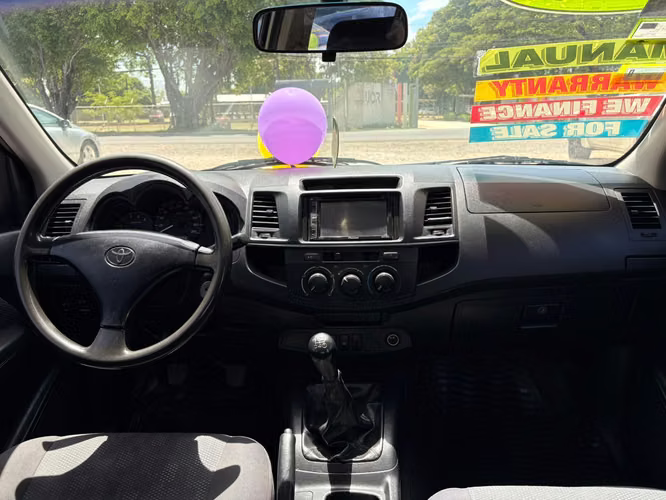 TOYOTA HILUX-2016-MANUAL-TD-CAJA 5TA- - Imagen 6