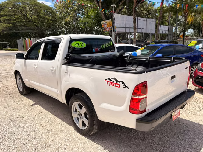 TOYOTA HILUX-2016-MANUAL-TD-CAJA 5TA- - Imagen 3