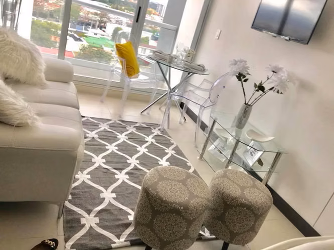 Elegante apartamento amueblado en alquiler en Rohrmoser: Un refugio de luz y confort (ref : 101) - Imagen 4