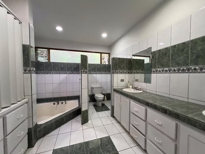 Venta de Casa en Escazú-San Rafael. 26-1295 - Imagen 5