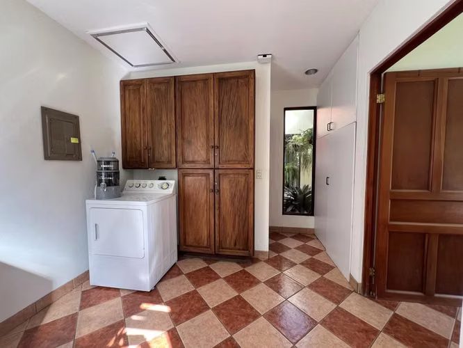 Venta de Casa en Escazú-San Rafael. 26-1295 - Imagen 3