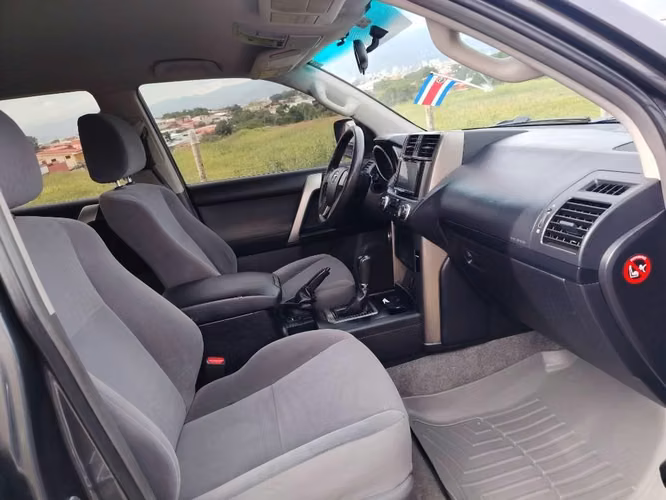 TOYOTA LAND CRUISER PRADO - Imagen 3