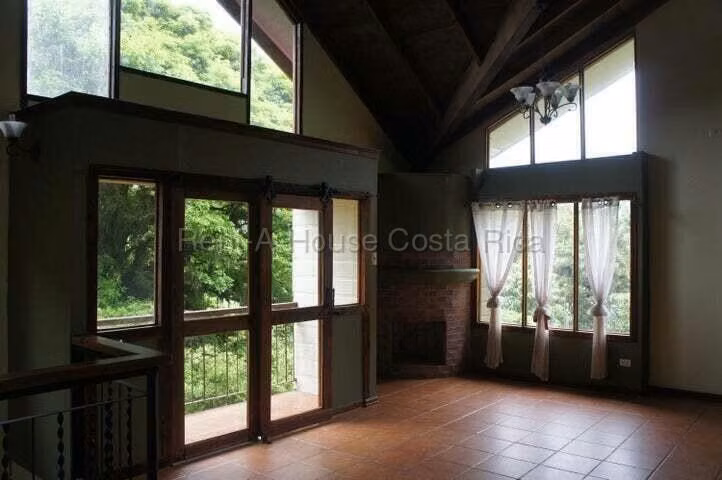 SE ALQUILA CASA EN PLATANARES DE MORAVIA - Imagen 6