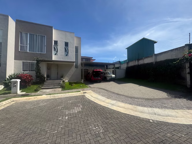 Venta de Casa Condominio Hacienda El Coyol/ Coyol/ Alajuela - Imagen 17
