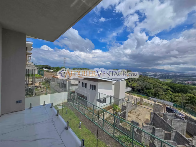 CONDO DE 305 M2 CON 546 M2 DE LOTE EN GUACHIPELIN ESCAZU - Imagen 14