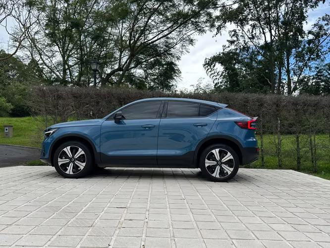 VOLVO C40 P8 - Imagen 5