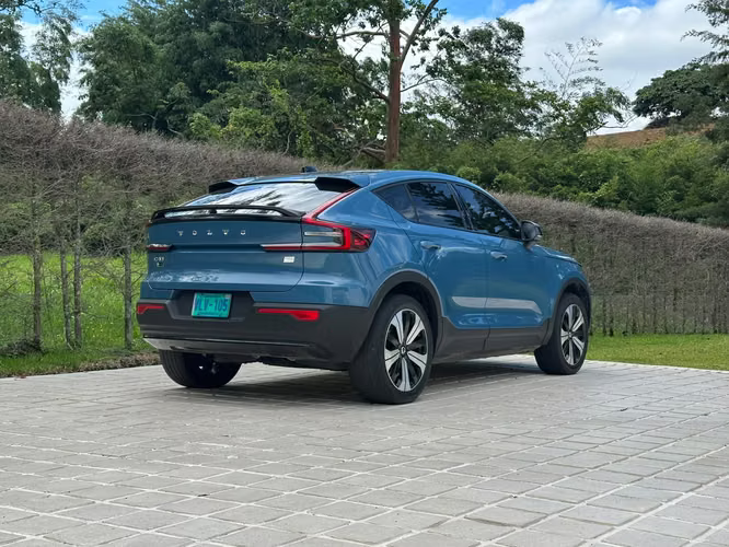 VOLVO C40 P8 - Imagen 8