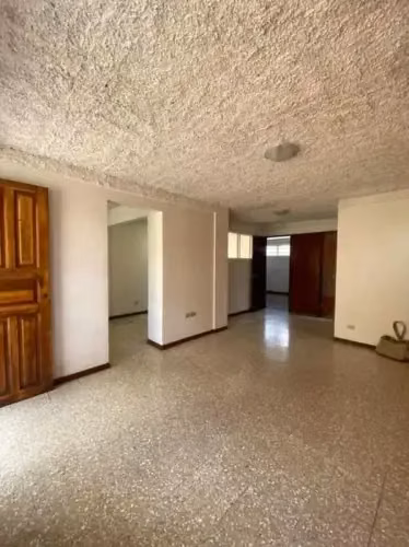 Venta edificio de 13 Apartamentos en San Pedro Montes de Oca, San José - Imagen 2