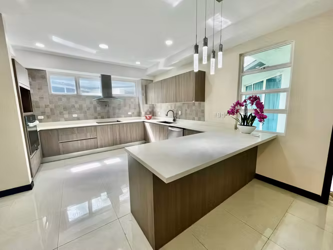 JABONCILLOS ESCAZU! LUJOSO Y MODERNO APARTAMENTO DE 3 HAB/3.5BAÑOS - Imagen 7