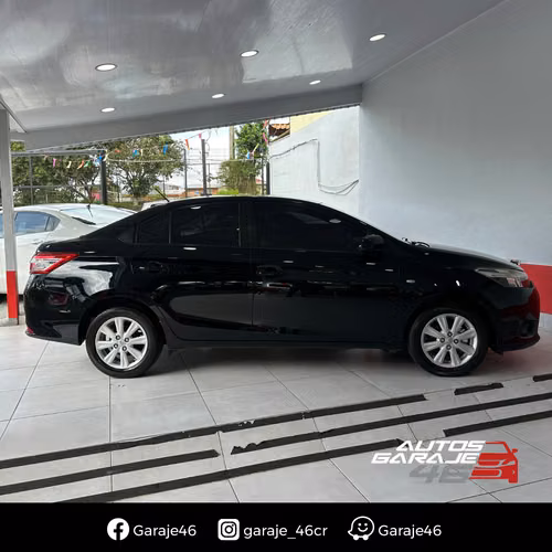 TOYOTA YARIS E 2017 - Imagen 8