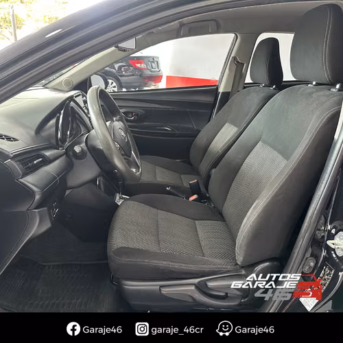 TOYOTA YARIS E 2017 - Imagen 11