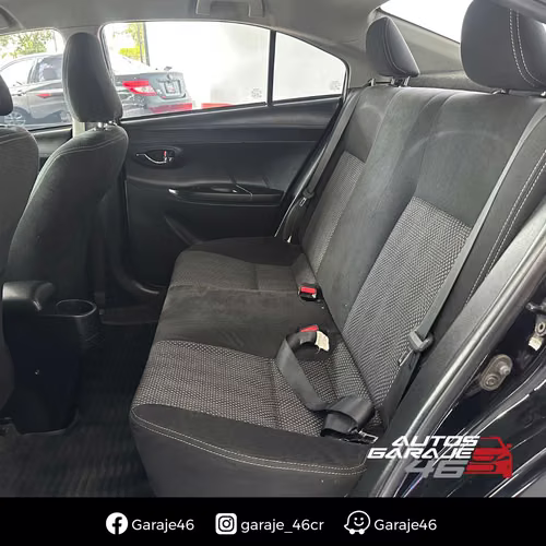 TOYOTA YARIS E 2017