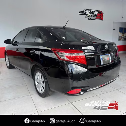 TOYOTA YARIS E 2017