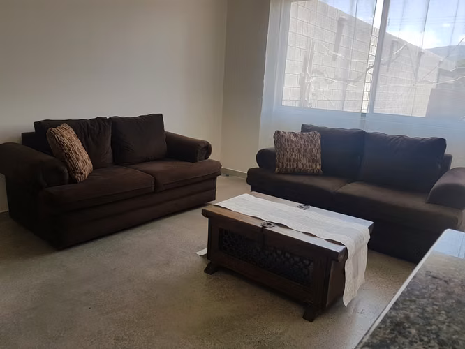 Apto en 2 da planta, ideal para una persona sola.  Muy tranquilo y seguro. - Imagen 5