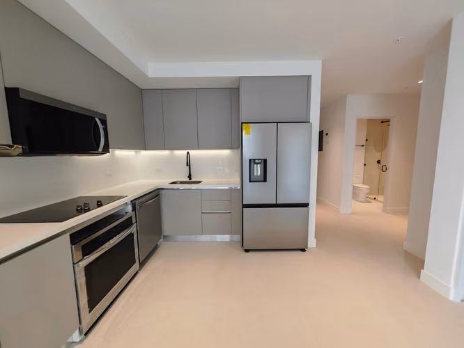Alquiler de Apartamento Nuevo de 2 habitaciones | Parkwood Nunciatura - Imagen 3