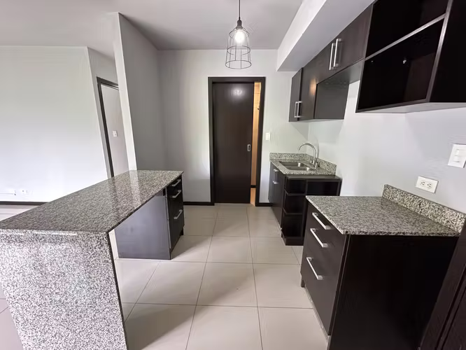 Apartamento en Rio Oro Santa Ana - Imagen 4