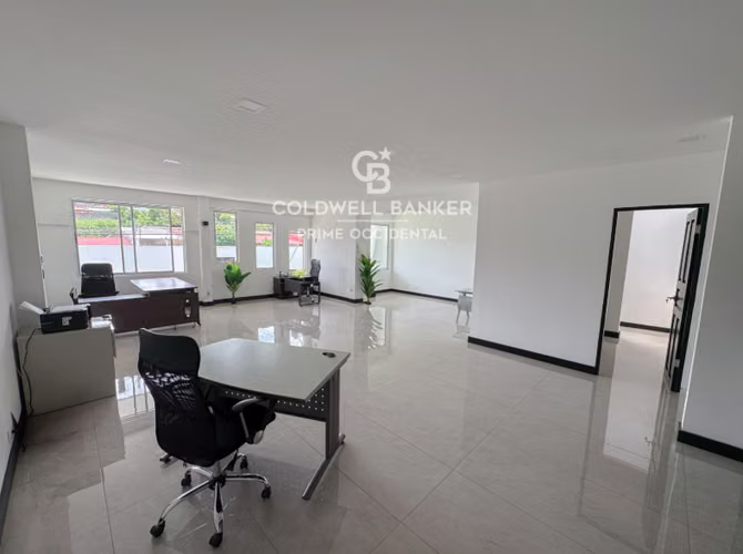 Local Comercial en Alquiler en Grecia, Alajuela | Oficinas, Clínicas y Espacio Operativo   Ubicado a tan solo 600 met - Imagen 2
