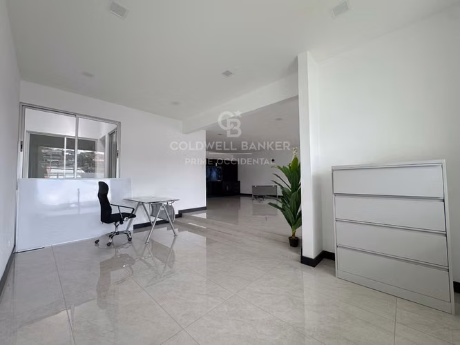 Local Comercial en Alquiler en Grecia, Alajuela | Oficinas, Clínicas y Espacio Operativo   Ubicado a tan solo 600 met - Imagen 12