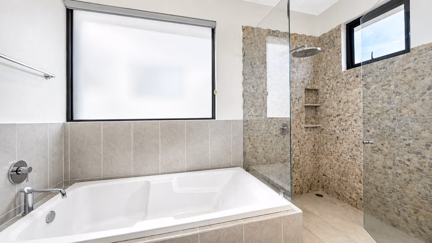VENTA DE CASA EN RÍO ORO, SANTA ANA* - Imagen 14
